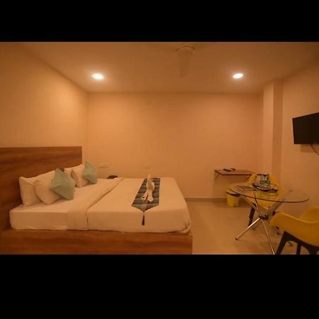 Poddar Inn Guwahati Esterno foto